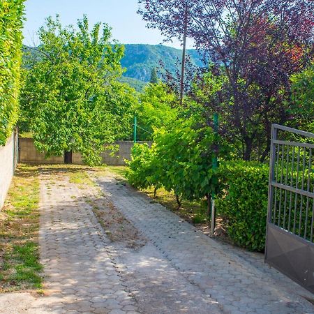 Holiday Home Narona Mostar Zewnętrze zdjęcie
