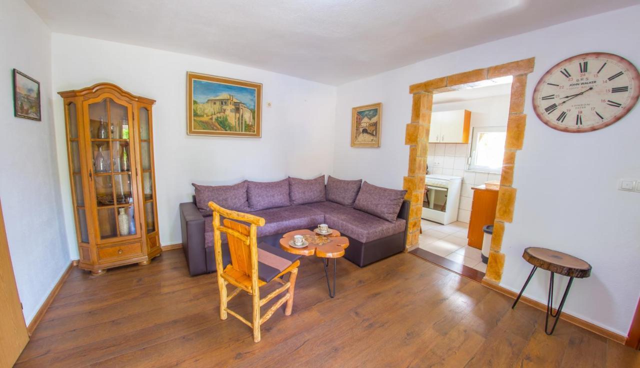 Holiday Home Narona Mostar Zewnętrze zdjęcie