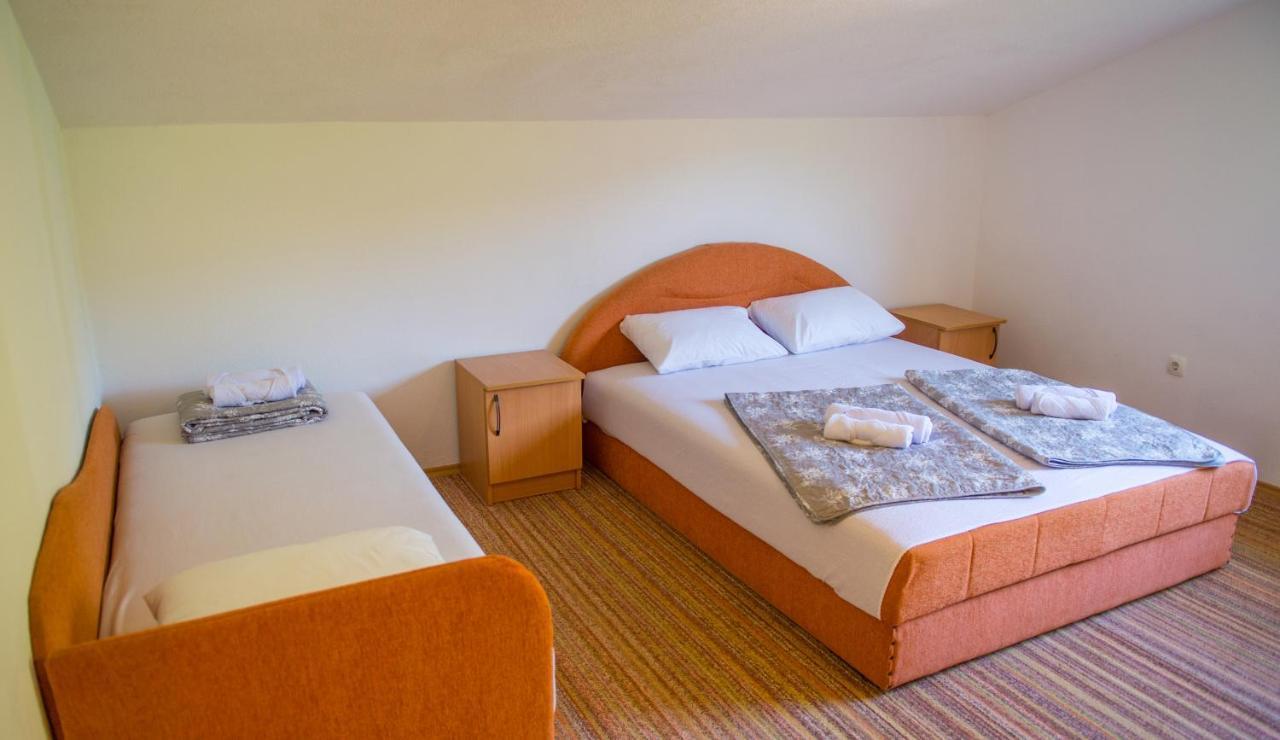 Holiday Home Narona Mostar Zewnętrze zdjęcie
