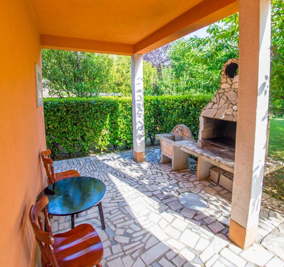 Holiday Home Narona Mostar Zewnętrze zdjęcie