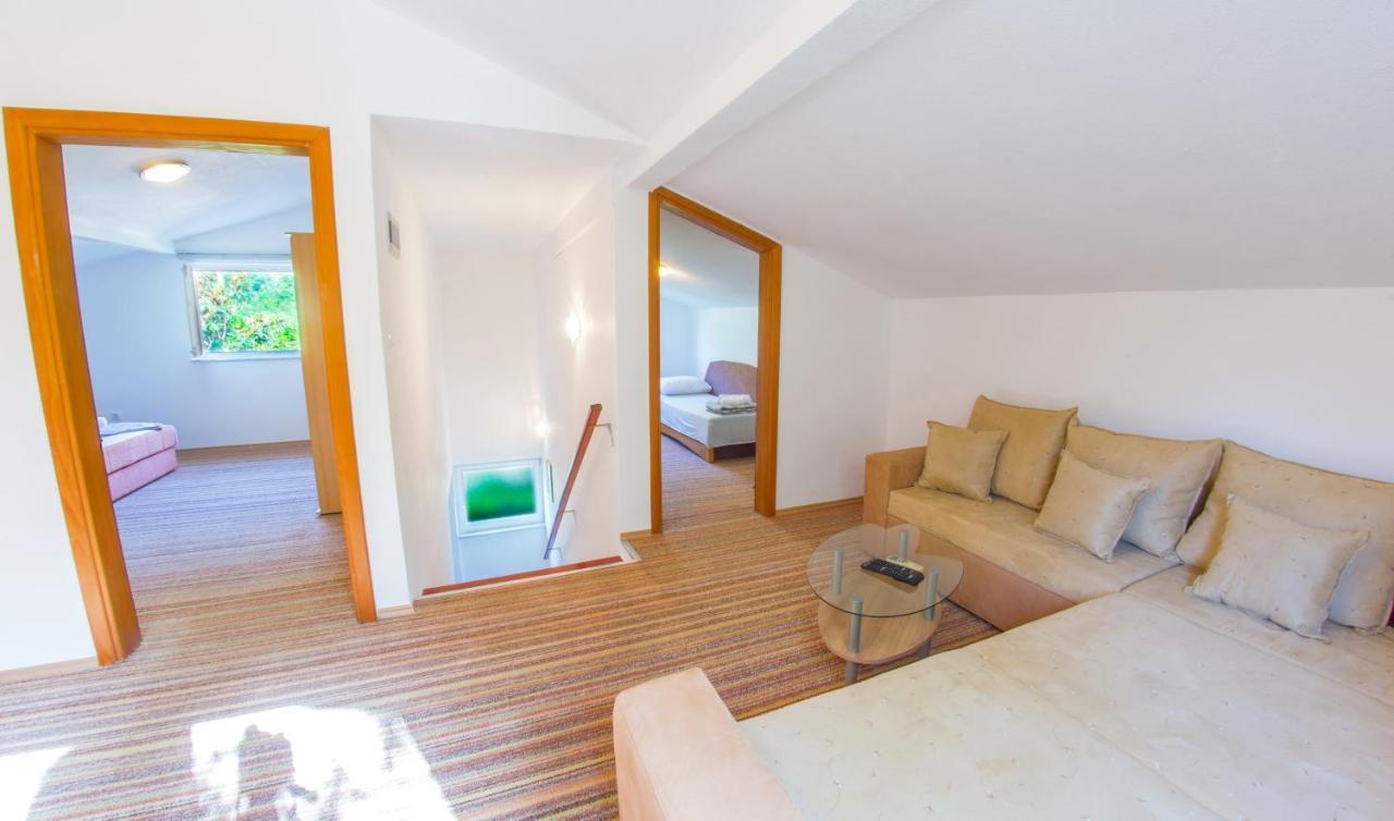 Holiday Home Narona Mostar Zewnętrze zdjęcie