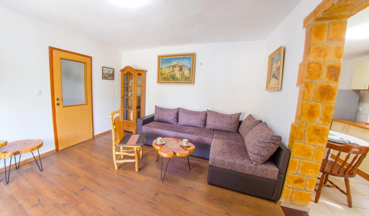 Holiday Home Narona Mostar Zewnętrze zdjęcie