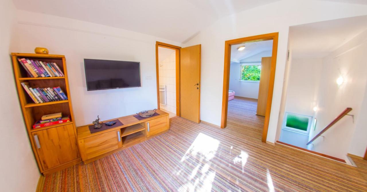 Holiday Home Narona Mostar Zewnętrze zdjęcie