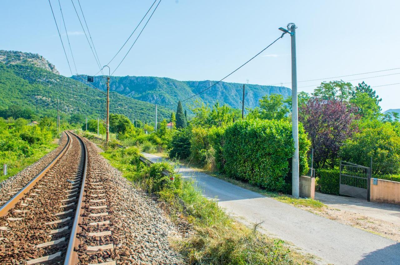 Holiday Home Narona Mostar Zewnętrze zdjęcie